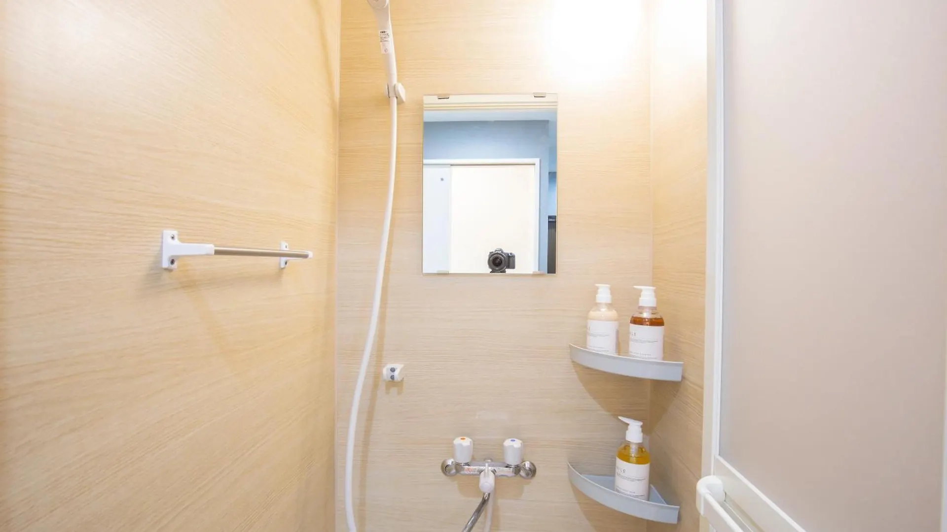 Luxuriously Renovated A Modern Retreat 丶walk To Jr Higashi Nakano Subway Stop Eosl Tokyo Japan